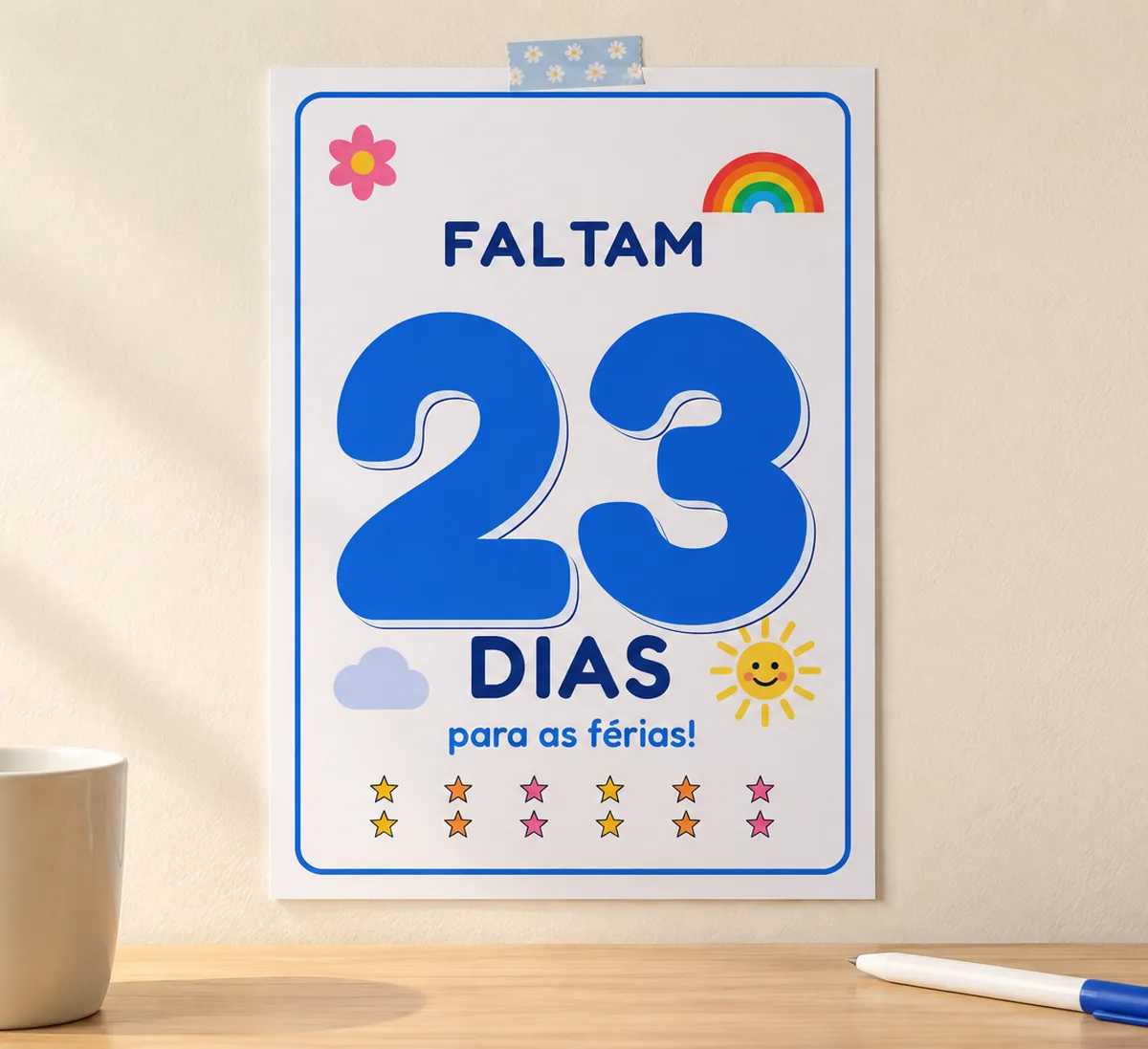 Contagem regressiva das férias impressa sobre uma mesa, com números riscados e adesivos de verão ao redor